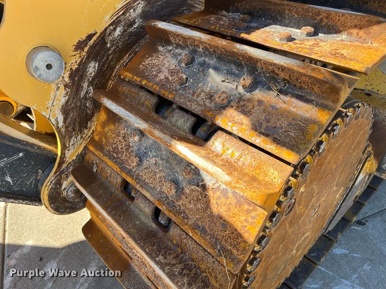 image for item DQ2264 2015 John Deere 1050K  dozer