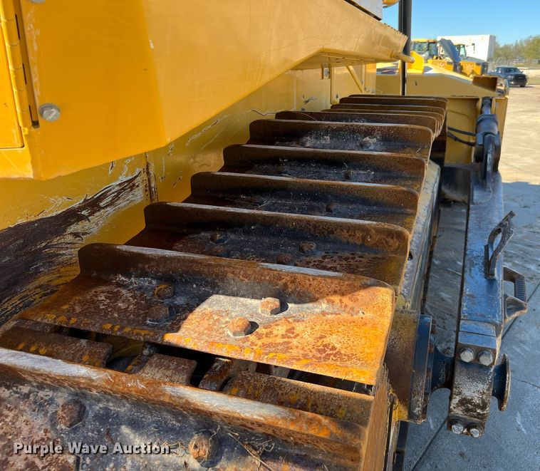 image for item DQ2264 2015 John Deere 1050K  dozer