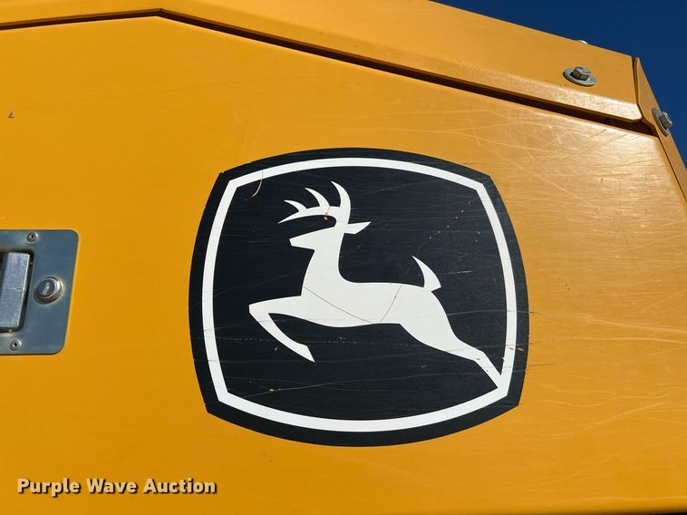 image for item DQ2264 2015 John Deere 1050K  dozer