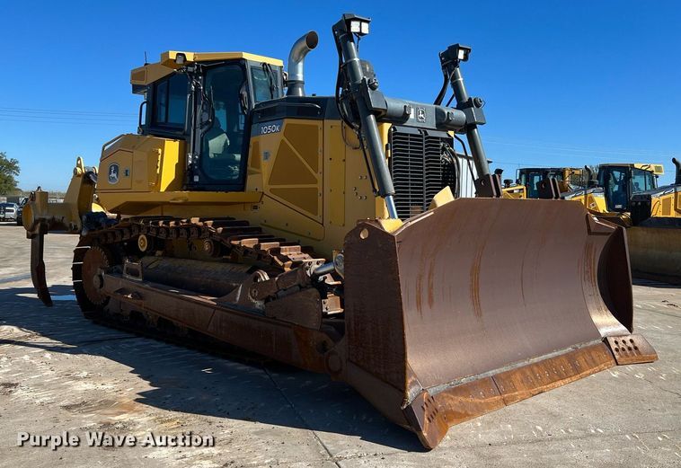 image for item DQ2265 2015 John Deere 1050K  dozer