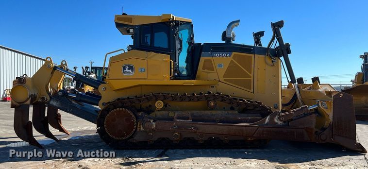 image for item DQ2265 2015 John Deere 1050K  dozer