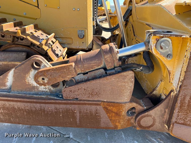 image for item DQ2265 2015 John Deere 1050K  dozer