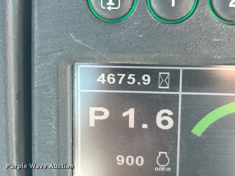 image for item DQ2265 2015 John Deere 1050K  dozer