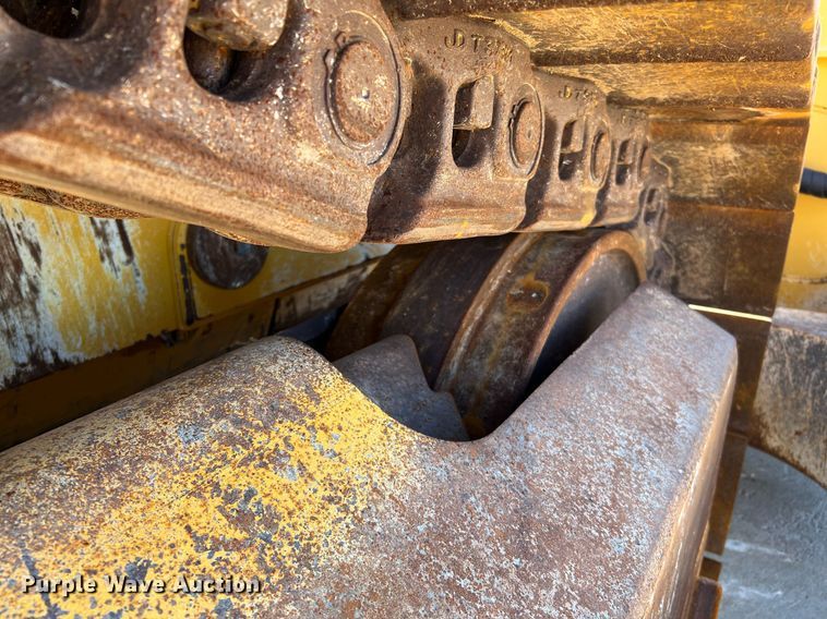 image for item DQ2265 2015 John Deere 1050K  dozer