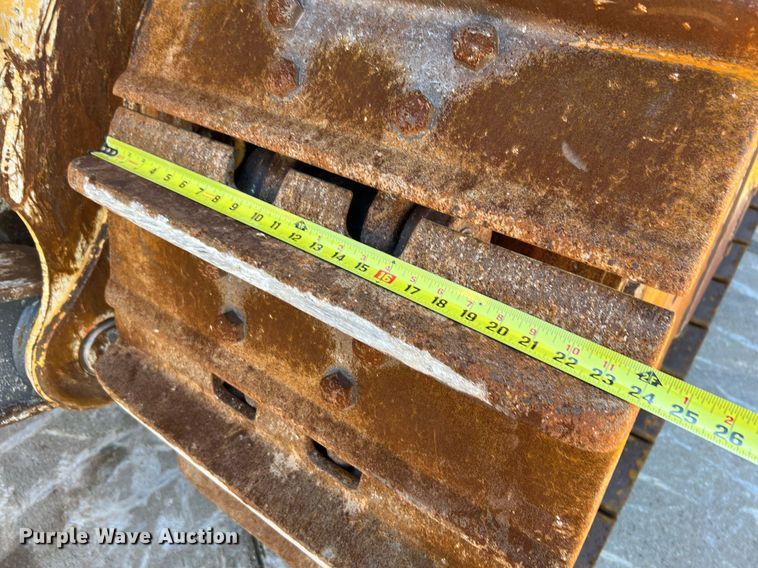 image for item DQ2265 2015 John Deere 1050K  dozer