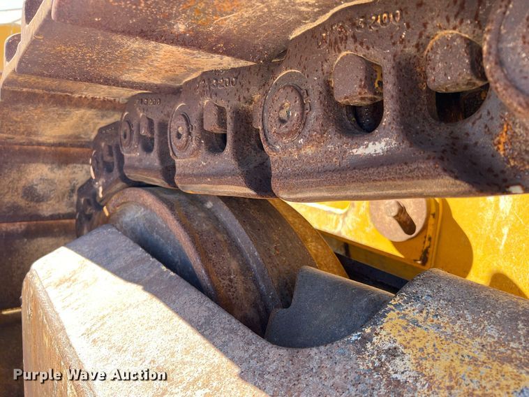 image for item DQ2265 2015 John Deere 1050K  dozer