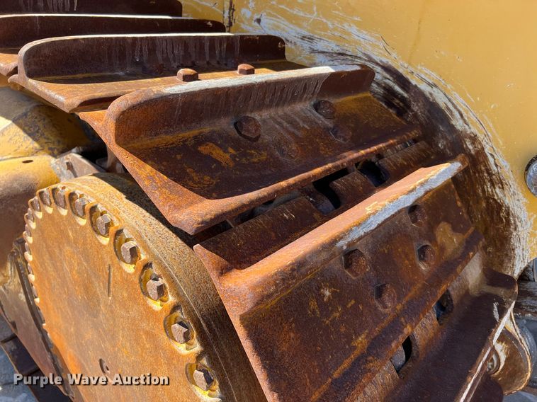 image for item DQ2265 2015 John Deere 1050K  dozer