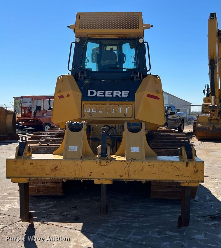 image for item DQ2266 2018 John Deere 850K WLT  dozer