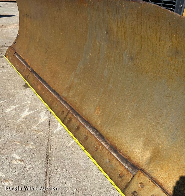 image for item DQ2266 2018 John Deere 850K WLT  dozer