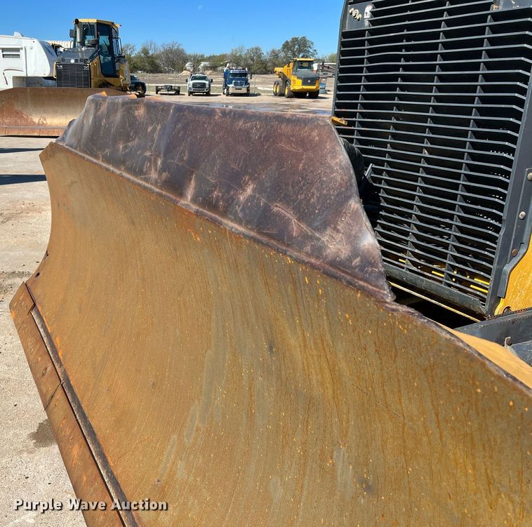 image for item DQ2266 2018 John Deere 850K WLT  dozer