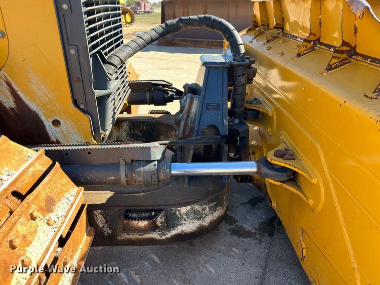 image for item DQ2266 2018 John Deere 850K WLT  dozer
