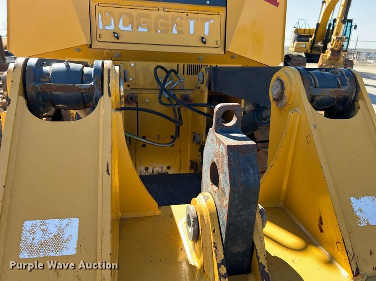 image for item DQ2266 2018 John Deere 850K WLT  dozer