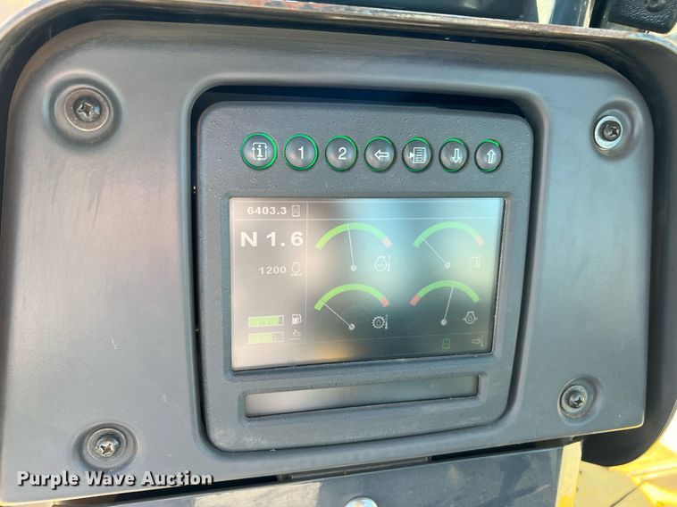 image for item DQ2266 2018 John Deere 850K WLT  dozer