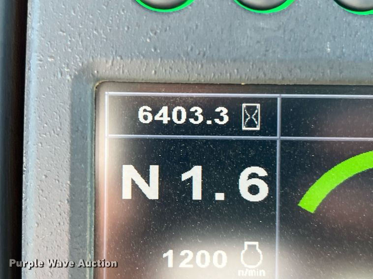 image for item DQ2266 2018 John Deere 850K WLT  dozer