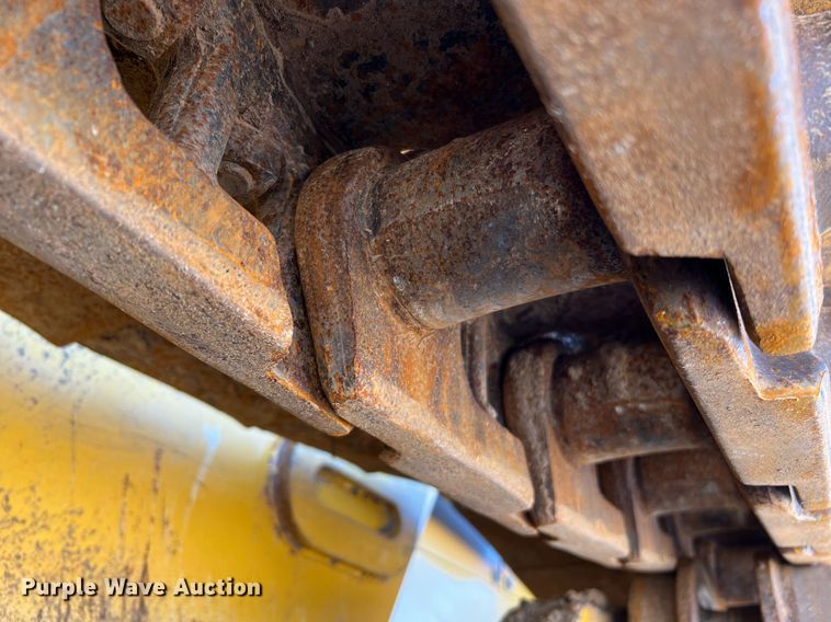 image for item DQ2266 2018 John Deere 850K WLT  dozer