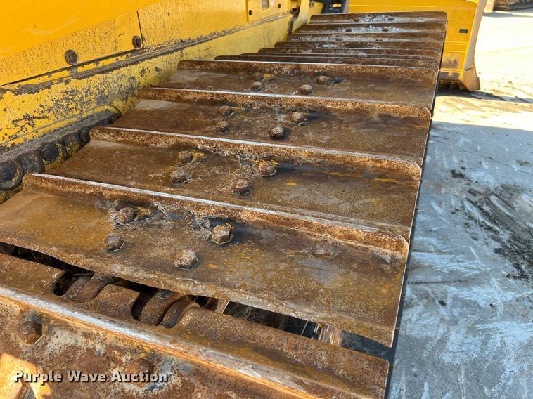 image for item DQ2266 2018 John Deere 850K WLT  dozer