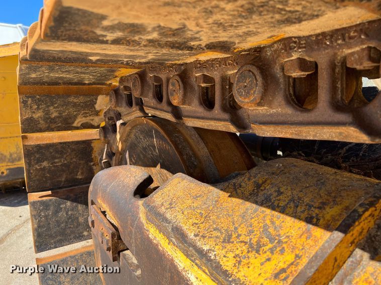 image for item DQ2266 2018 John Deere 850K WLT  dozer