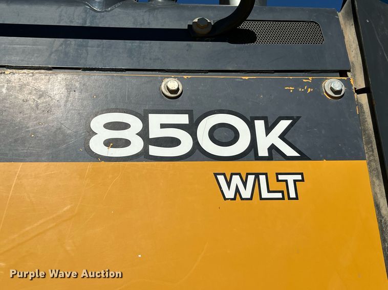 image for item DQ2266 2018 John Deere 850K WLT  dozer