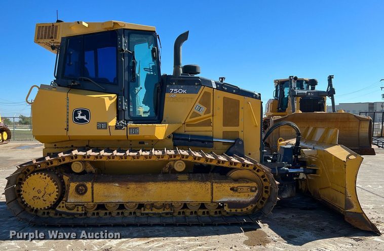 image for item DQ2267 2019 John Deere 750K LGP  dozer