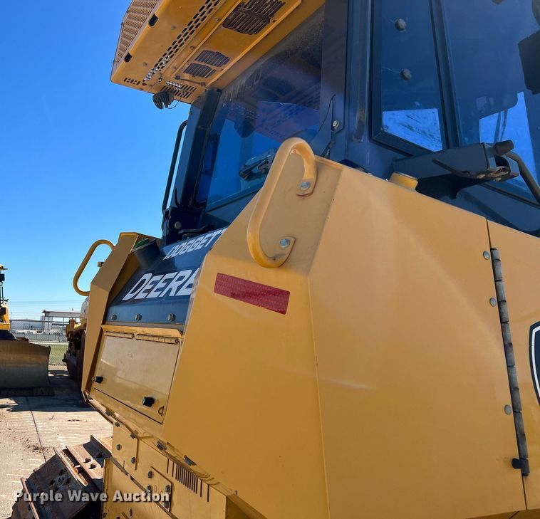 image for item DQ2267 2019 John Deere 750K LGP  dozer