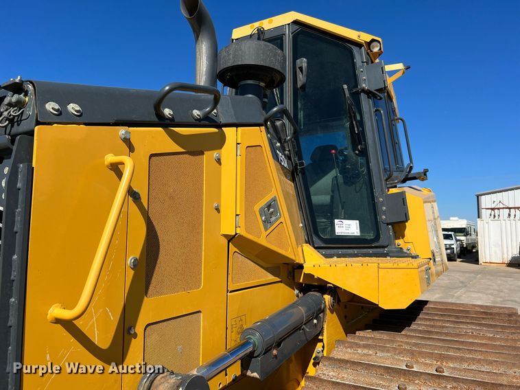 image for item DQ2267 2019 John Deere 750K LGP  dozer