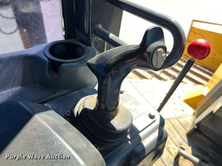 image for item DQ2267 2019 John Deere 750K LGP  dozer