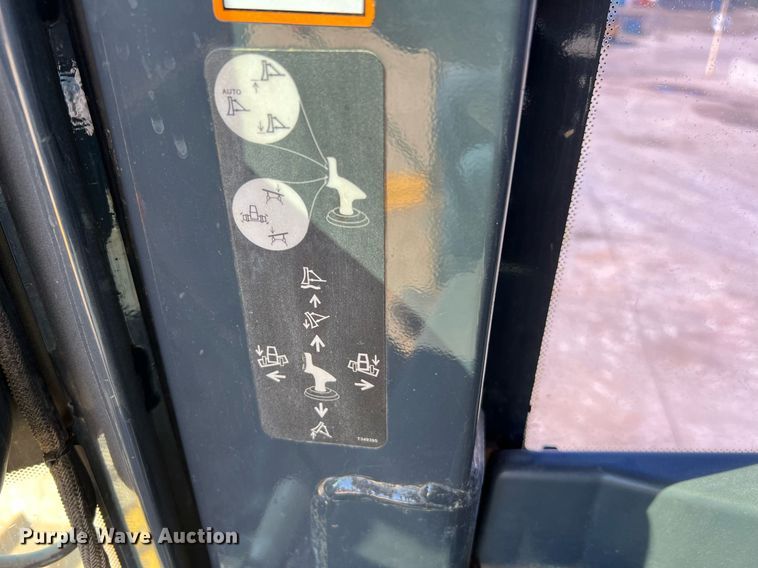 image for item DQ2267 2019 John Deere 750K LGP  dozer