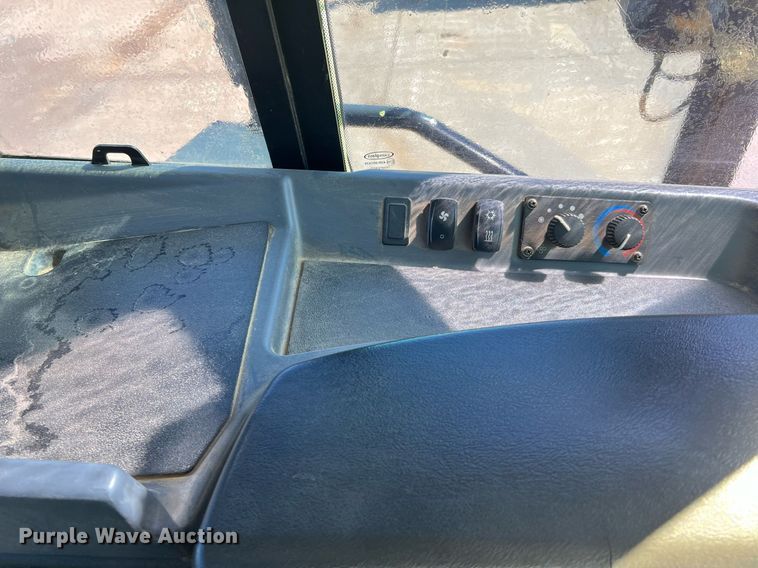 image for item DQ2267 2019 John Deere 750K LGP  dozer