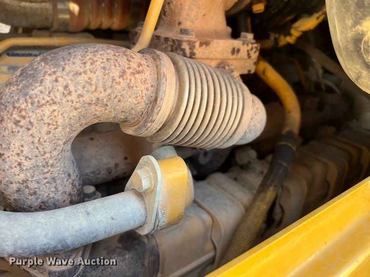 image for item DQ2267 2019 John Deere 750K LGP  dozer