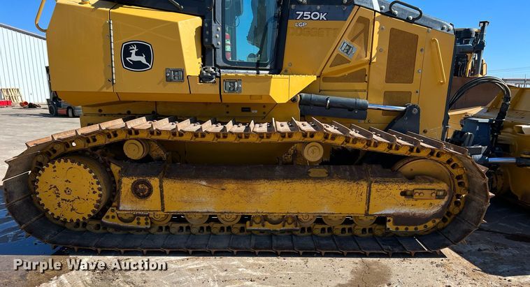 image for item DQ2267 2019 John Deere 750K LGP  dozer