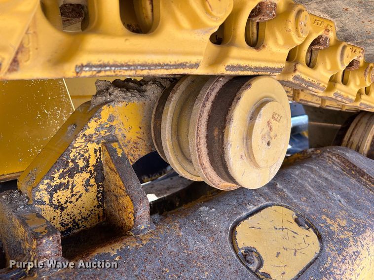 image for item DQ2267 2019 John Deere 750K LGP  dozer