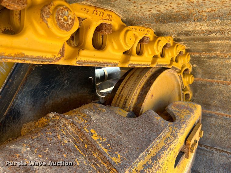 image for item DQ2267 2019 John Deere 750K LGP  dozer