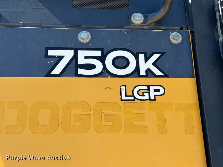 image for item DQ2267 2019 John Deere 750K LGP  dozer