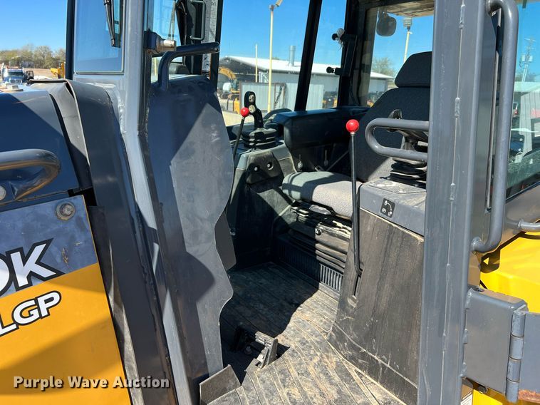 image for item DQ2268 2018 John Deere 750K LGP  dozer