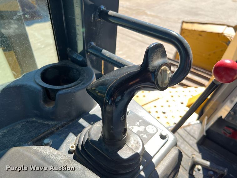 image for item DQ2268 2018 John Deere 750K LGP  dozer