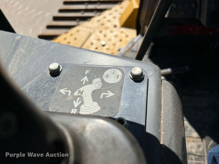 image for item DQ2268 2018 John Deere 750K LGP  dozer