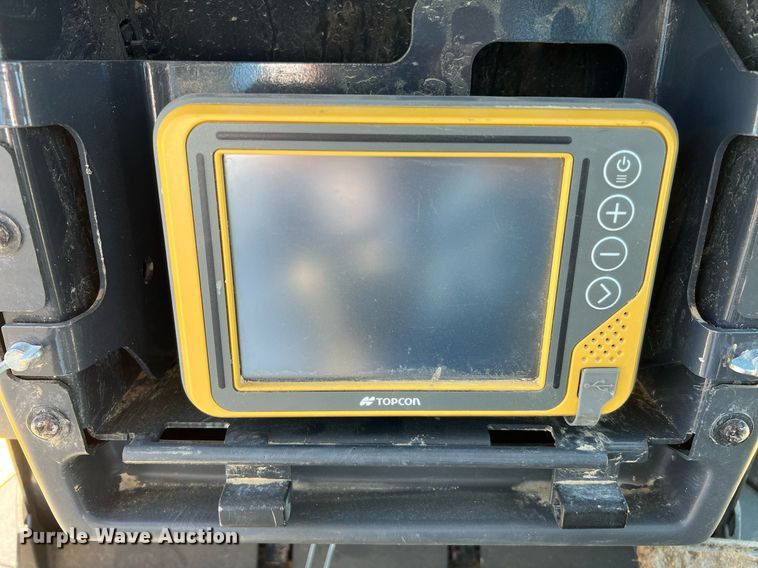 image for item DQ2268 2018 John Deere 750K LGP  dozer