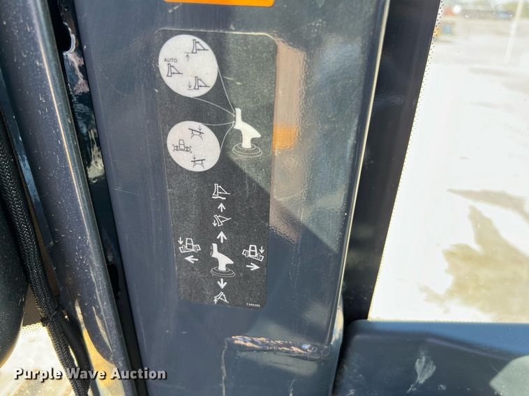 image for item DQ2268 2018 John Deere 750K LGP  dozer