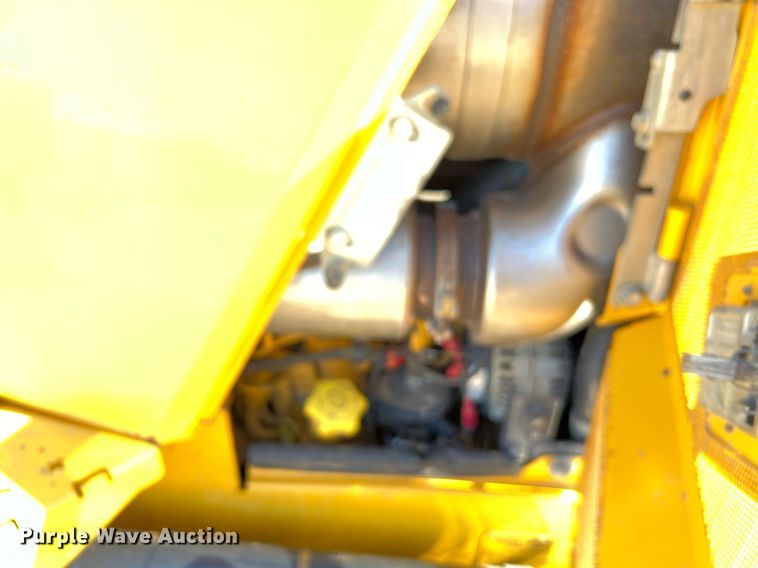 image for item DQ2268 2018 John Deere 750K LGP  dozer