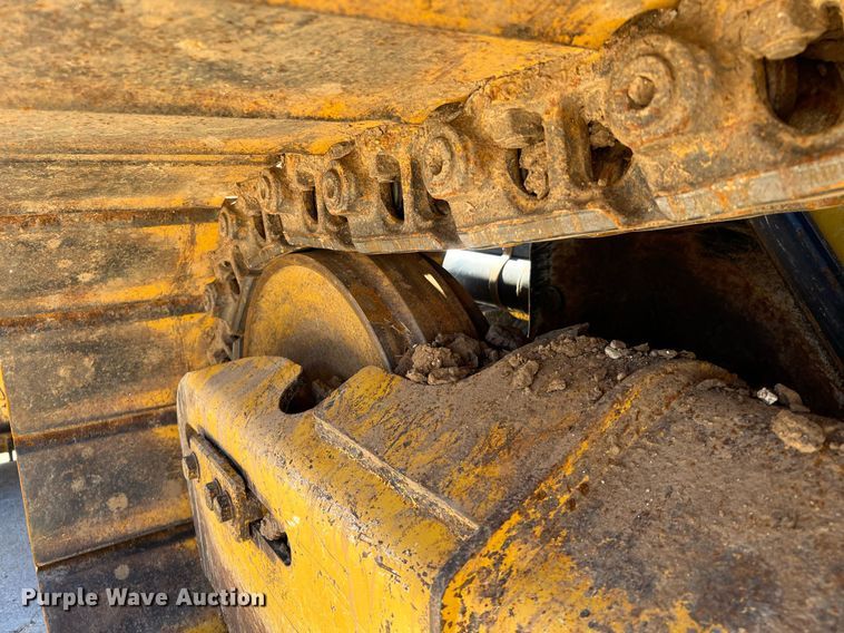 image for item DQ2268 2018 John Deere 750K LGP  dozer