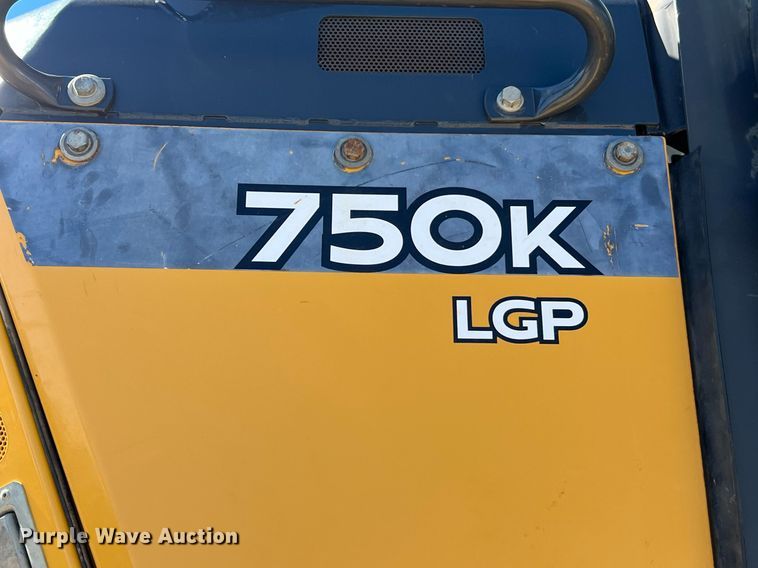 image for item DQ2268 2018 John Deere 750K LGP  dozer