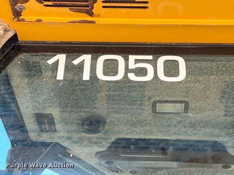 image for item DQ2268 2018 John Deere 750K LGP  dozer