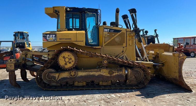 image for item DQ2269 2018 Caterpillar D6T LGP  dozer