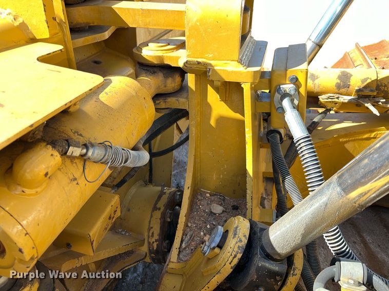 image for item DQ2269 2018 Caterpillar D6T LGP  dozer