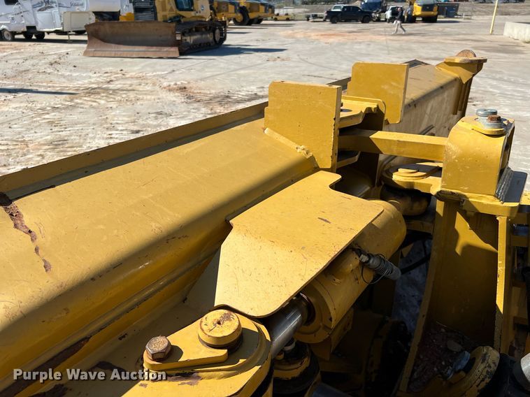 image for item DQ2269 2018 Caterpillar D6T LGP  dozer
