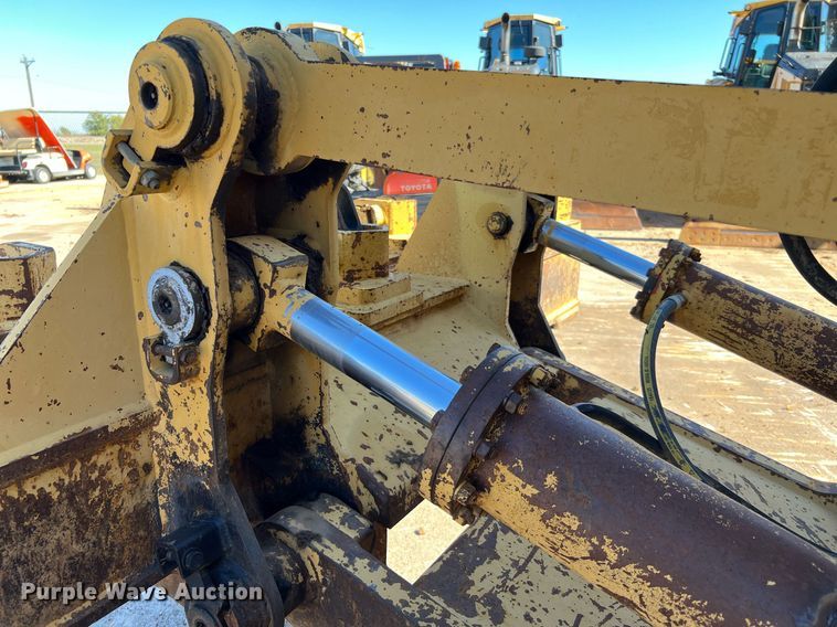 image for item DQ2269 2018 Caterpillar D6T LGP  dozer