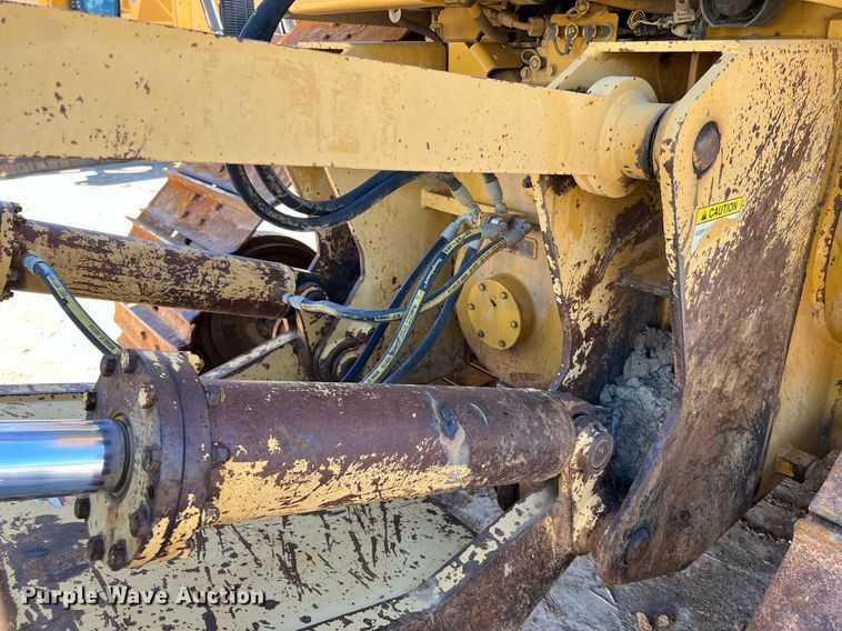 image for item DQ2269 2018 Caterpillar D6T LGP  dozer