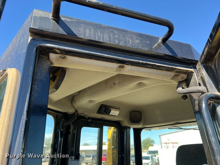 image for item DQ2269 2018 Caterpillar D6T LGP  dozer