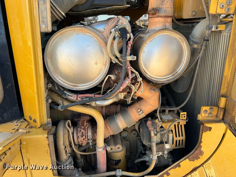 image for item DQ2269 2018 Caterpillar D6T LGP  dozer