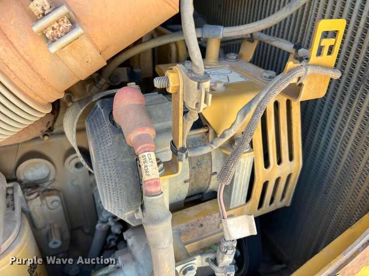 image for item DQ2269 2018 Caterpillar D6T LGP  dozer